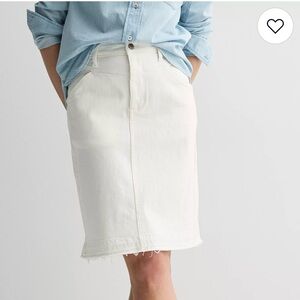 Sonoma Skirt Denim Fray Release Hem A-Line White 8 Stretch Party Work Trendy Mod